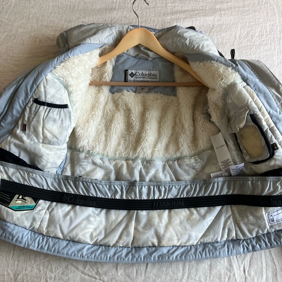 Columbia children ski jacket size 12-14 years - Picture 3 of 8